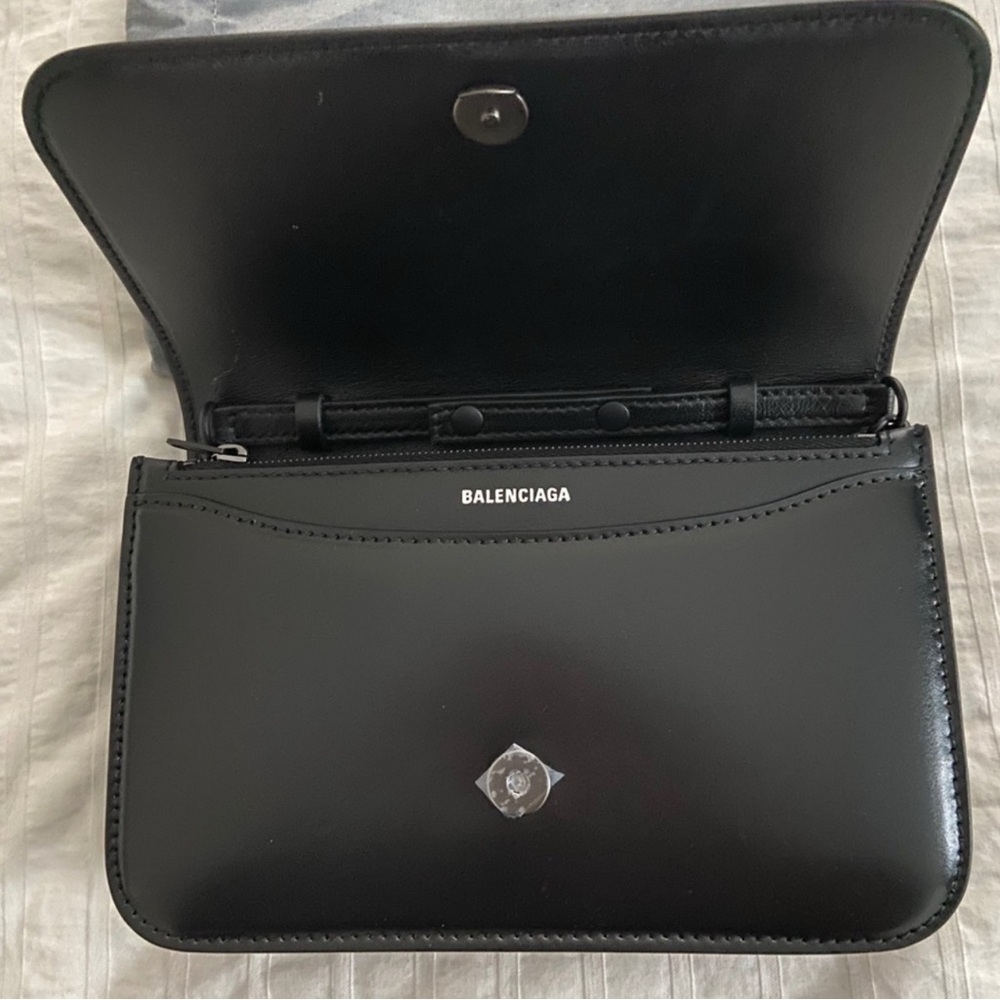 Balenciaga B bag wallet on chain - Picture 6 of 7